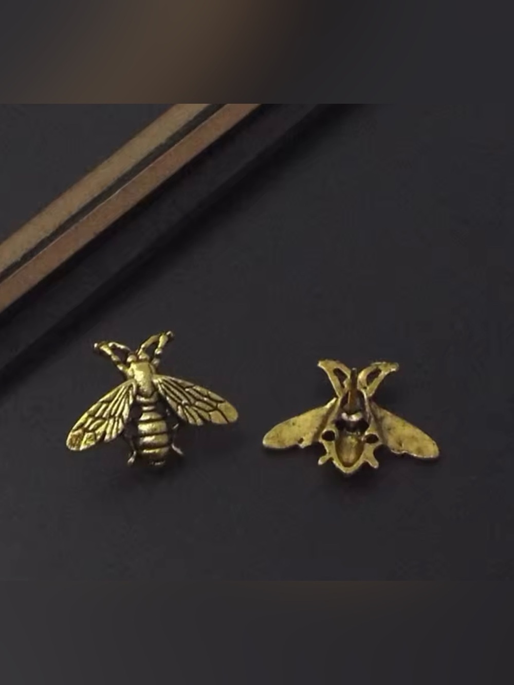Vintage Bee Stud Earrings | Gold Insect Earrings | Cottagecore Nature Jewelry - Picture 3 of 5